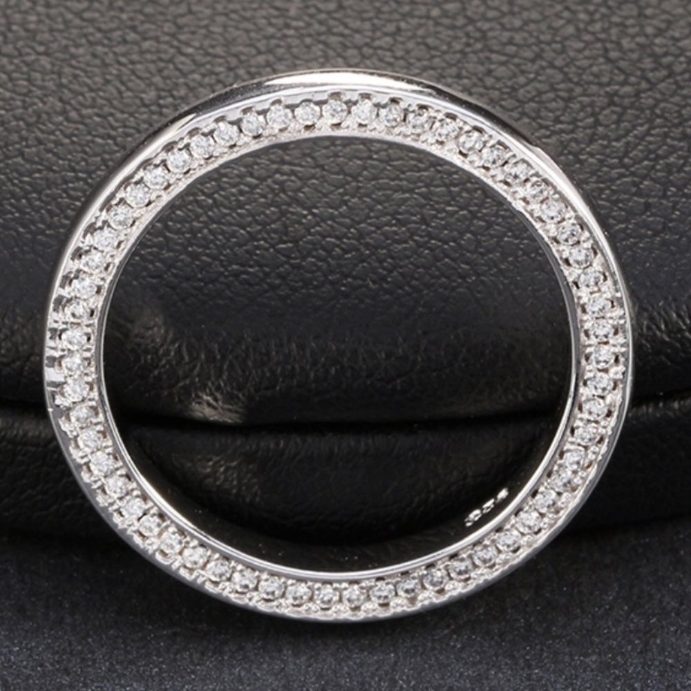 The Avanti | Micro Pavé Classic Wedding Ring Band